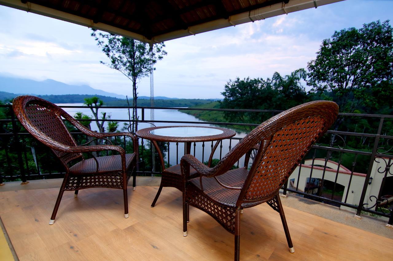 Vista Del Lago Ambalavayal Ngoại thất bức ảnh