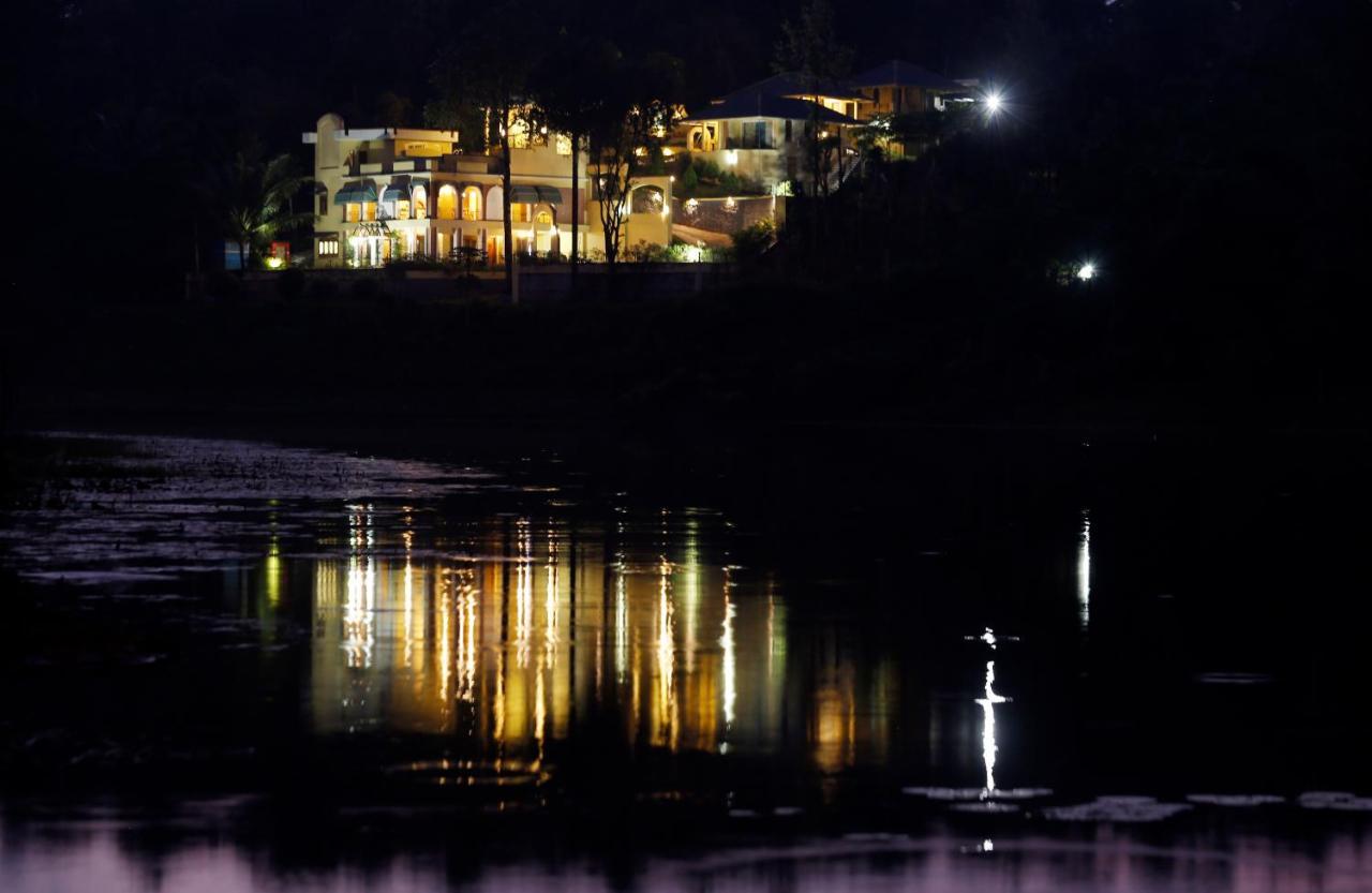 Vista Del Lago Ambalavayal Ngoại thất bức ảnh